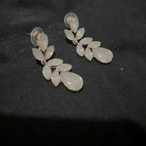 BRIDAL/BRIDESMAID OPAL TONED EARRINGS 1.5 INCH DROP - Picture 2 of 3